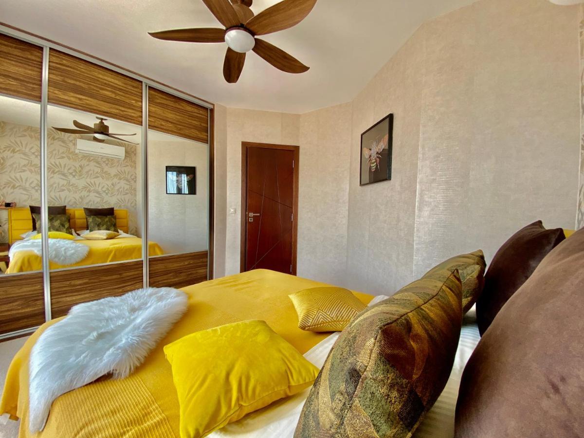 Aparthotel Millennium II Family Paradise à Sveti Vlas Extérieur photo