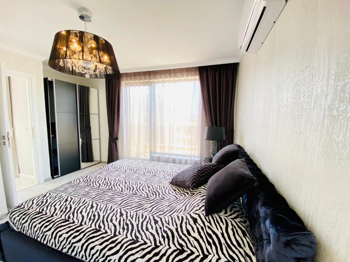 Aparthotel Millennium II Family Paradise à Sveti Vlas Extérieur photo