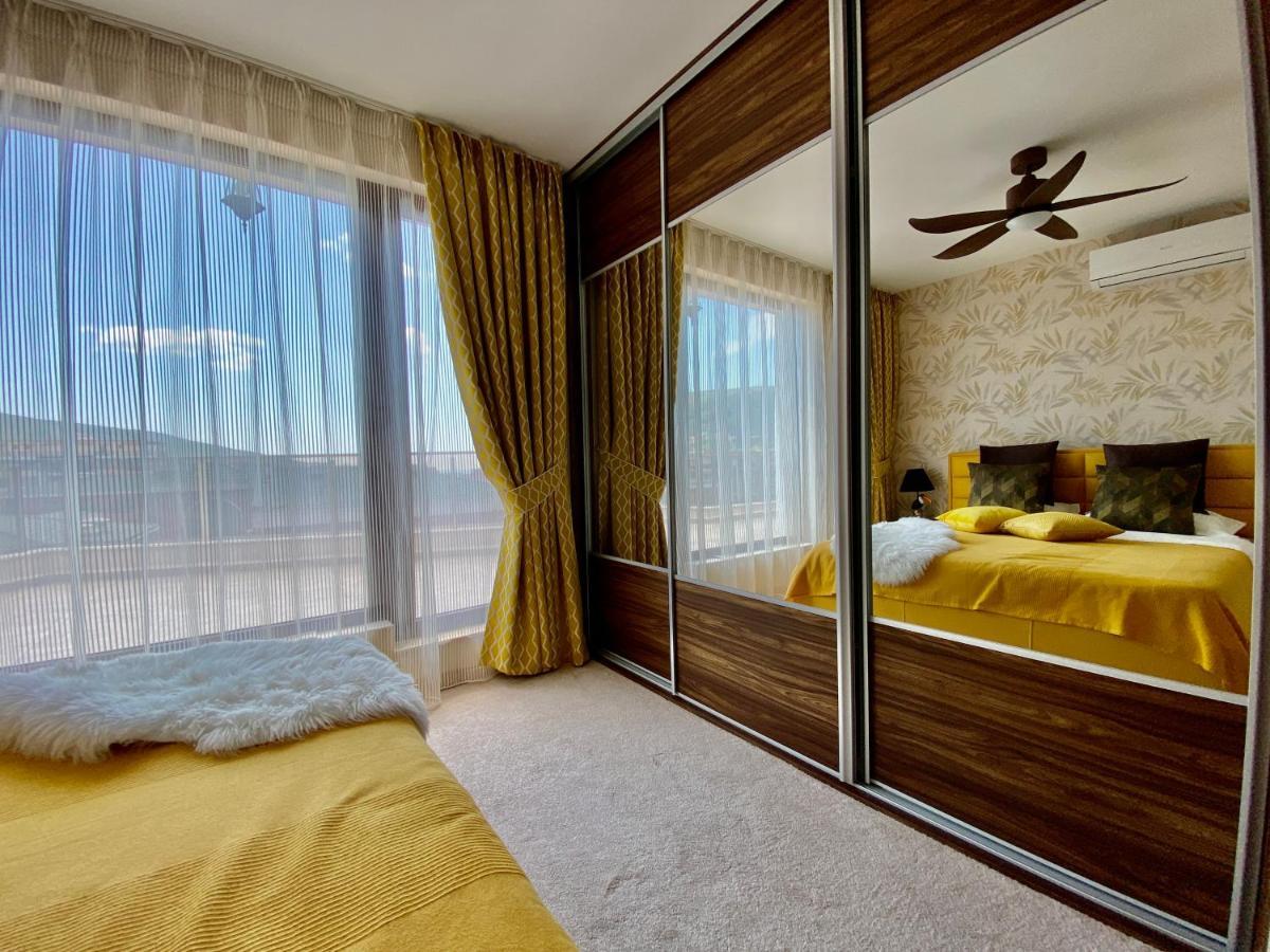 Aparthotel Millennium II Family Paradise à Sveti Vlas Extérieur photo