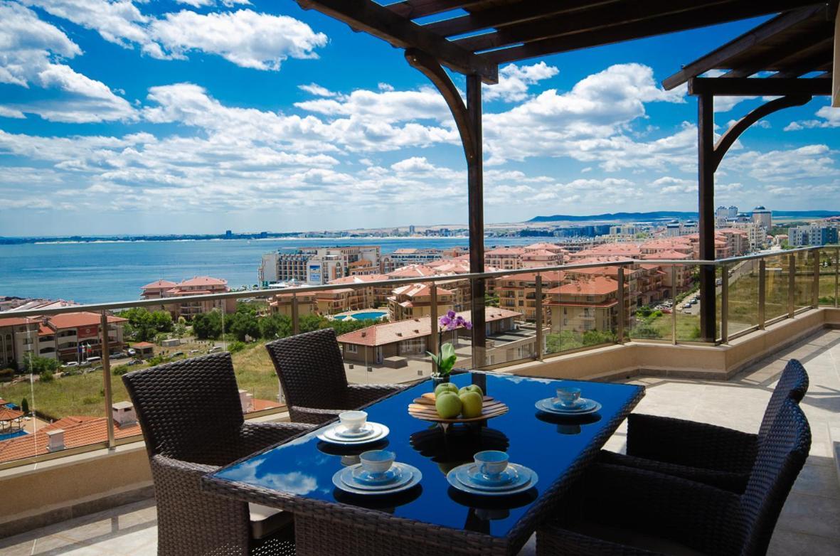 Aparthotel Millennium II Family Paradise à Sveti Vlas Extérieur photo