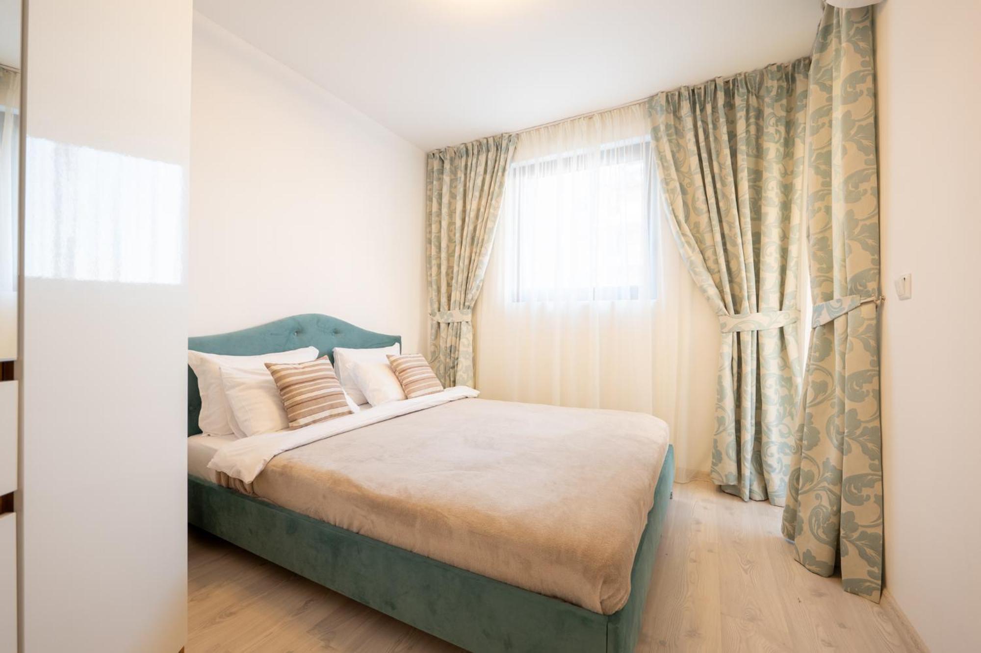 Aparthotel Millennium II Family Paradise à Sveti Vlas Extérieur photo
